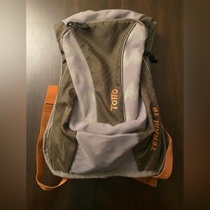 TOTTO TERAM 10 CamelBak